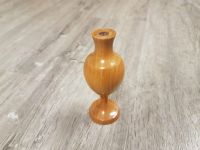 Unikat: Gedrechselte braune Holz-Blumenvase 12 cm hoch Sachsen - Tannenberg Vorschau