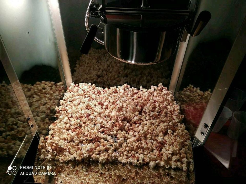 Popcornmaschine xxl mit Wagen in Röderland