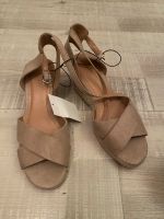 Sandalen H&M mit kleinem Keilabsatz Feldmoching-Hasenbergl - Feldmoching Vorschau