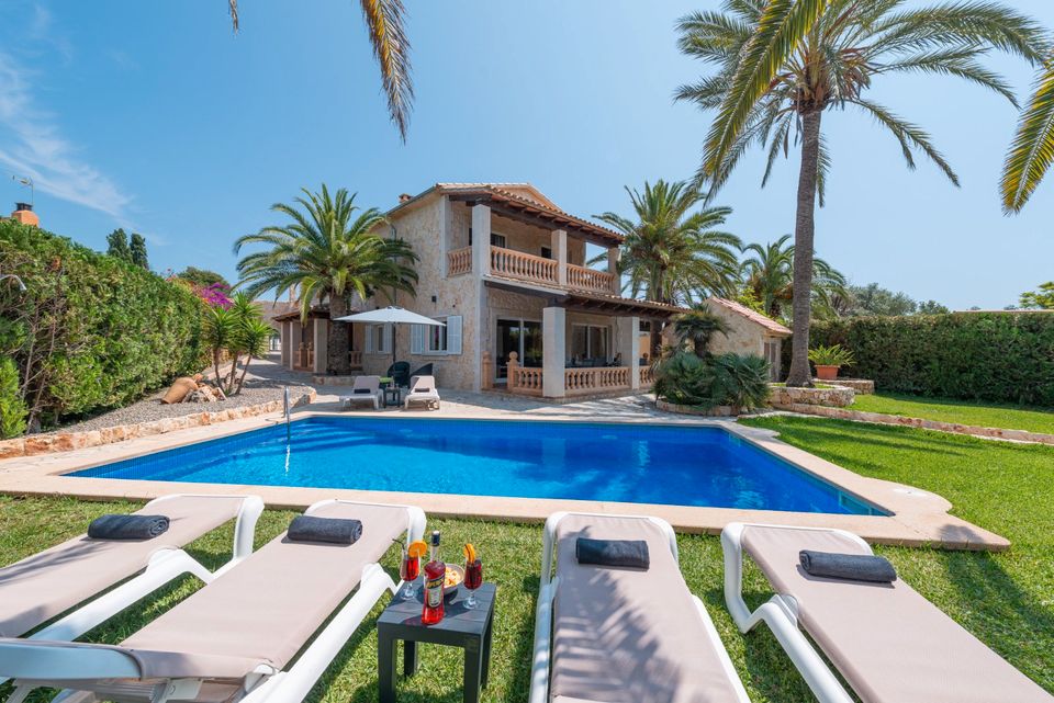 Villa auf Mallorca 8+2 Personen Finca Ferienhaus Luxus in Achim