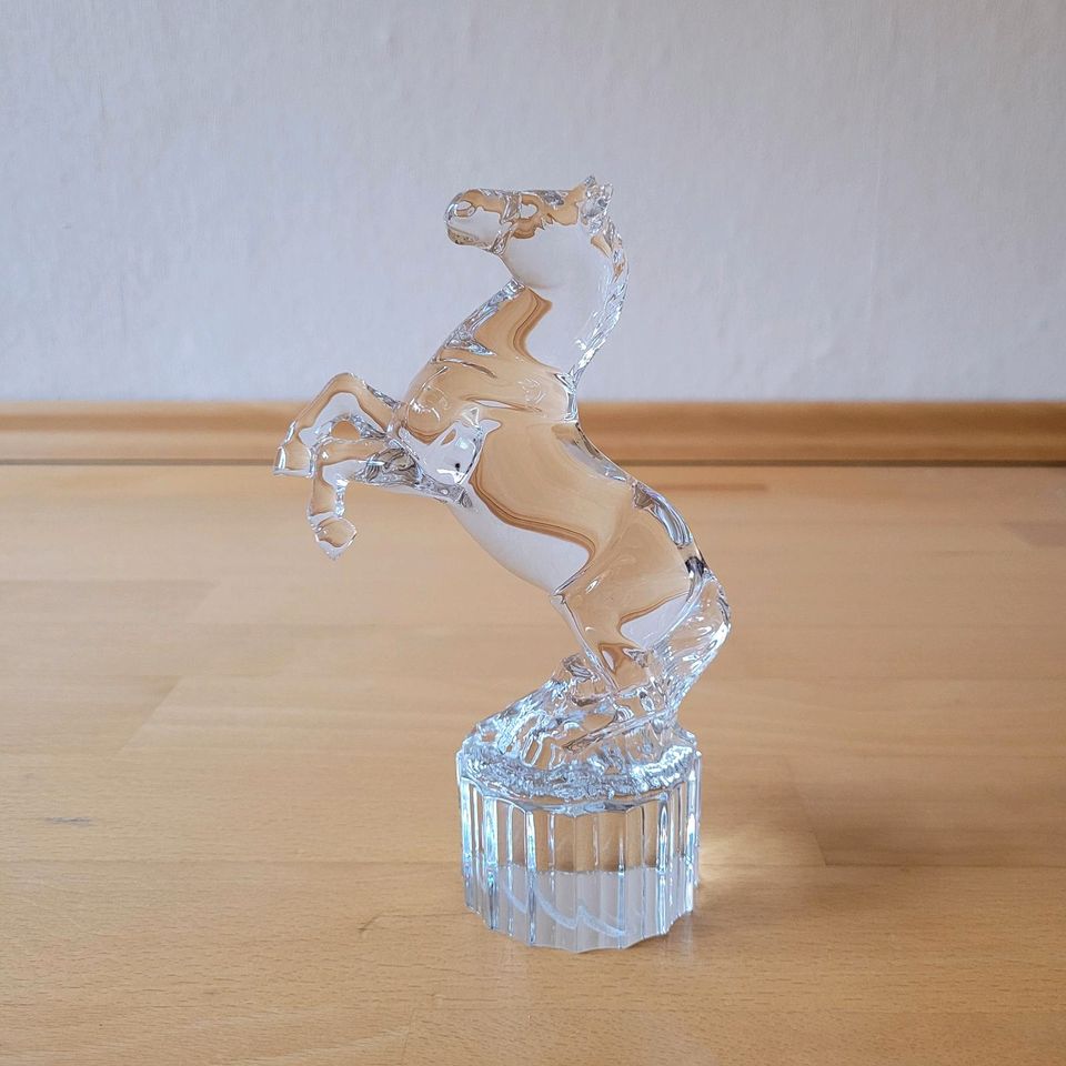 Bleikristall Figur Skulptur steigendes Pferd in Essen
