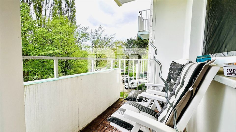 Schöne gepflegte und modernisierte Etagenwohnung mit Balkon in Kassel