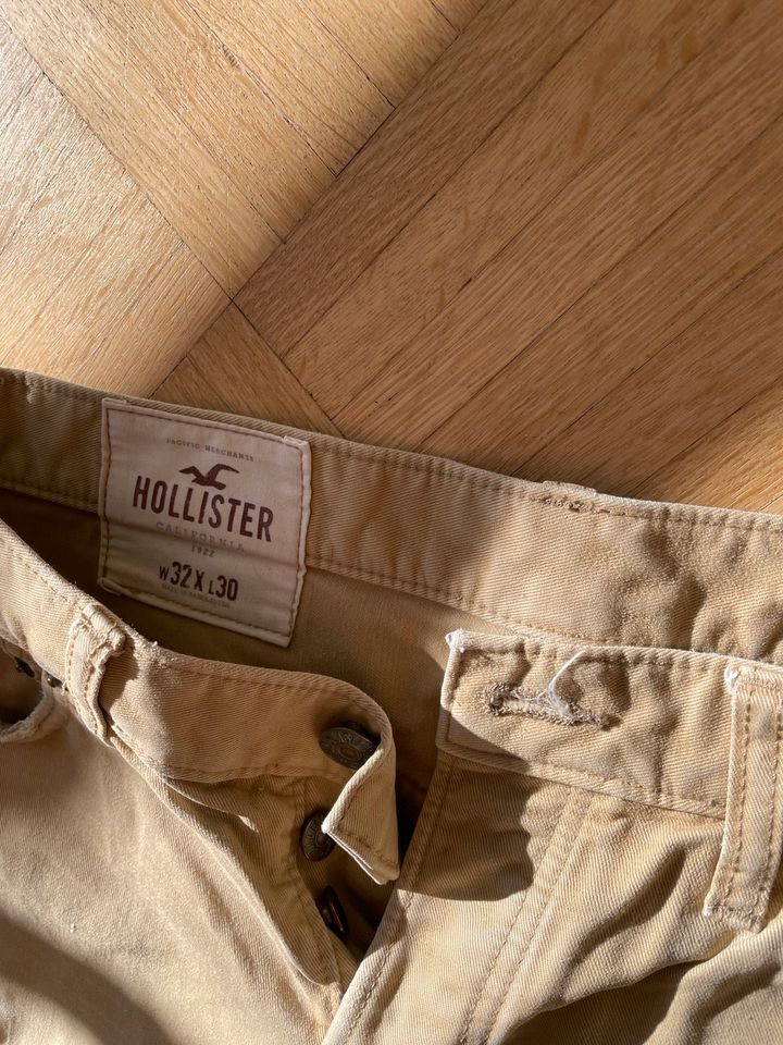 Hollister Hose 32x30 beige in München