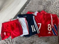 6x FC Bayern Shorts Hosen Kinder versch. Größen im Paket Mecklenburg-Strelitz - Landkreis - Neustrelitz Vorschau