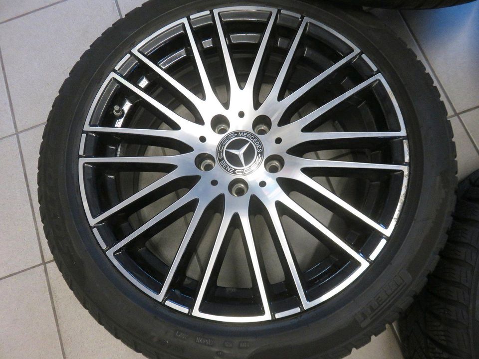 Mercedes C Klasse W206 Alufelgen Winterreifen 225 45 R18 Zoll 6mm in Maisach