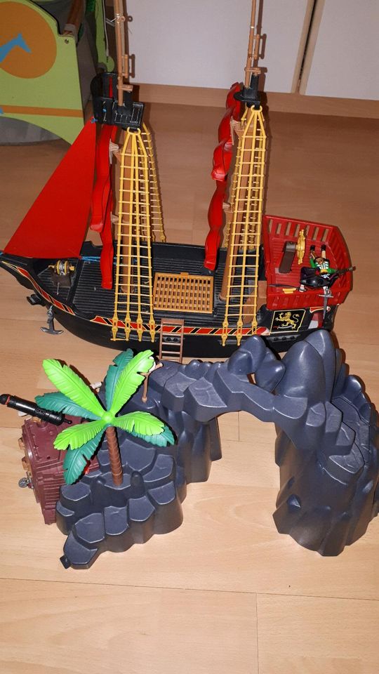 Playmobil Piratenschiff und Schatzinsel in Mainz