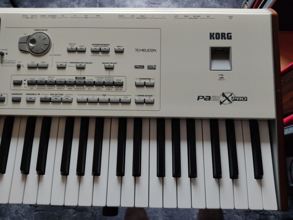 Korg PA 2X Professional Arranger in Geisenfeld