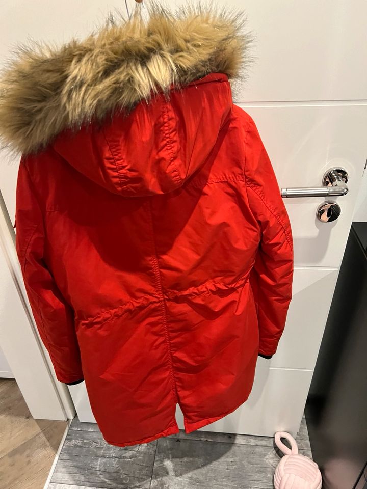 Superdry Winterjacke Größe 38 in Kiel