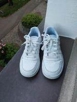 Weiße Adidas Hoops 3.0. Sneaker Turnschuhe Gr 36 München - Milbertshofen - Am Hart Vorschau