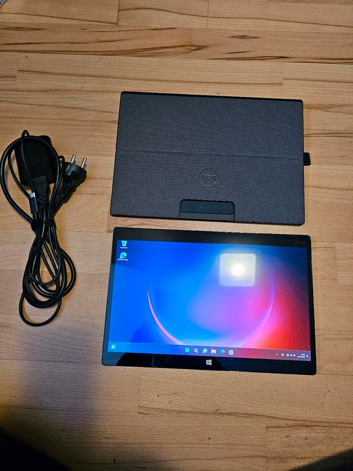 Dell Latitude 7275 2 in 1 PC Touch Win11 M5 neuer Akku 500GB 8GB in Reutlingen