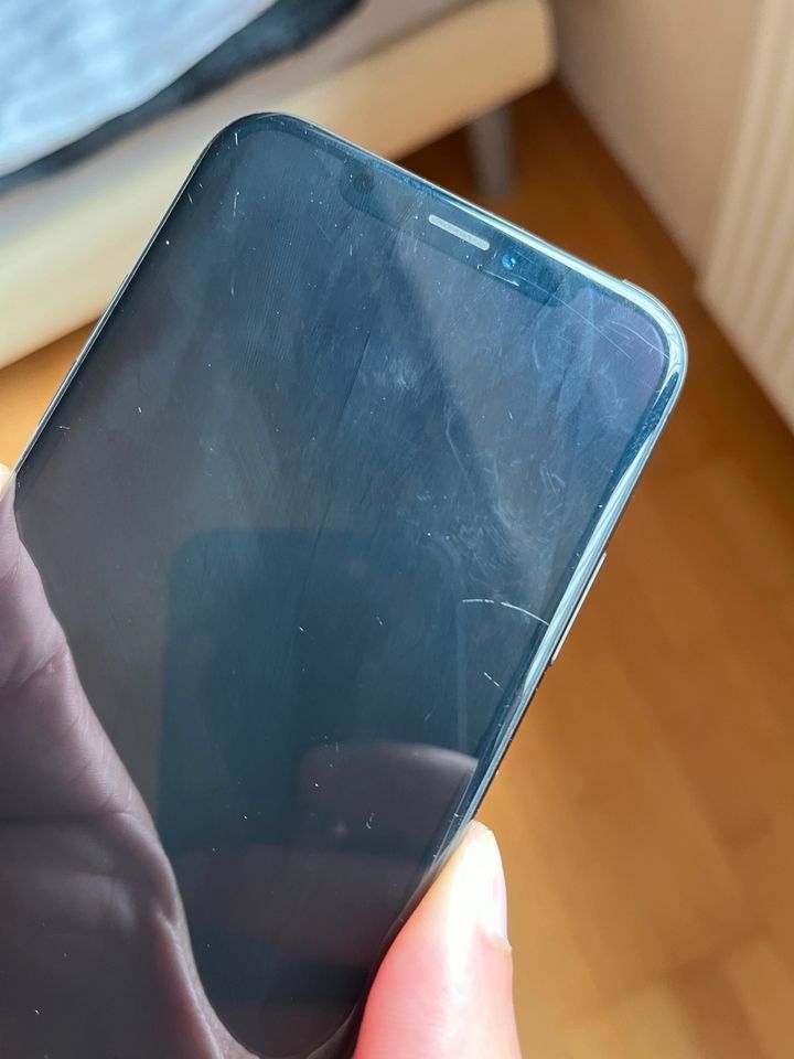 iPhone XS 512GB Space Gray in Gelnhausen