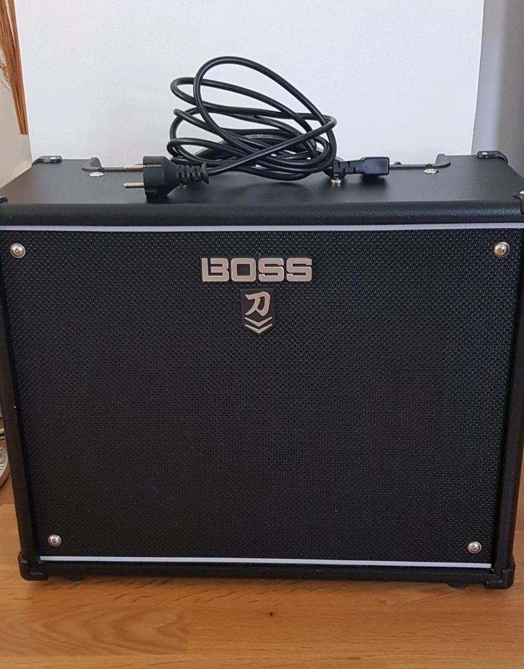 Gitarrenverstärker Boss Katana 100 Mk II in Bielefeld