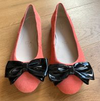 Clarks Ballerina mit Lackschleife, lachsfarben, Größe 5 (38) Niedersachsen - Wittmund Vorschau