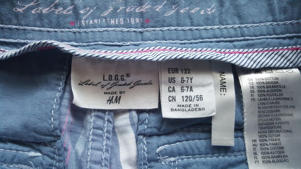 H&M Shorts " blau/ pink kariert " Gr. 122 " neuwertig !!! in Brohl-Lützing