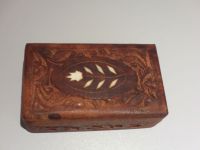 alte kleine Holztruhe-Schachtel mit Schnitzerein oder Intarsien Merseburg - Beuna Vorschau