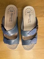 Pantolette Sandalen blau Gr. 39 wNEU Sommerschuhe Düsseldorf - Unterrath Vorschau