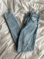 Bershka High Waist Jeans Niedersachsen - Uelzen Vorschau