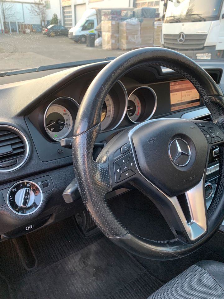 Mercedes-Benz W204 C Klasse C 220 CDI BlueEfficiency Facelift in Pulheim