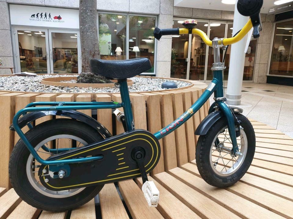 Lion 12,5 Kinderfahrrad Nostalgi wie NEU in Berlin