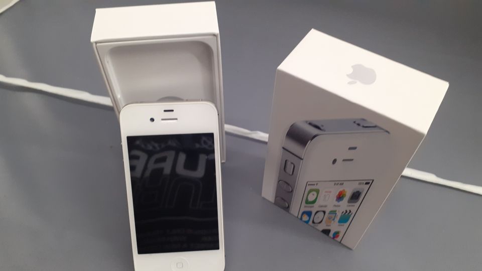 Apple iPhone 4S 8GB White Weiß Neu in Schönheide