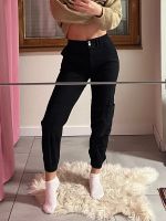 Bershka Hose Jeans Jogger Cargo High Waist schwarz Gr. S Baden-Württemberg - Emerkingen Vorschau