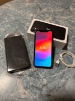 iPhone 11, 64GB, Schwarz, inkl. Echt Leder Handyhülle Hessen - Wetzlar Vorschau