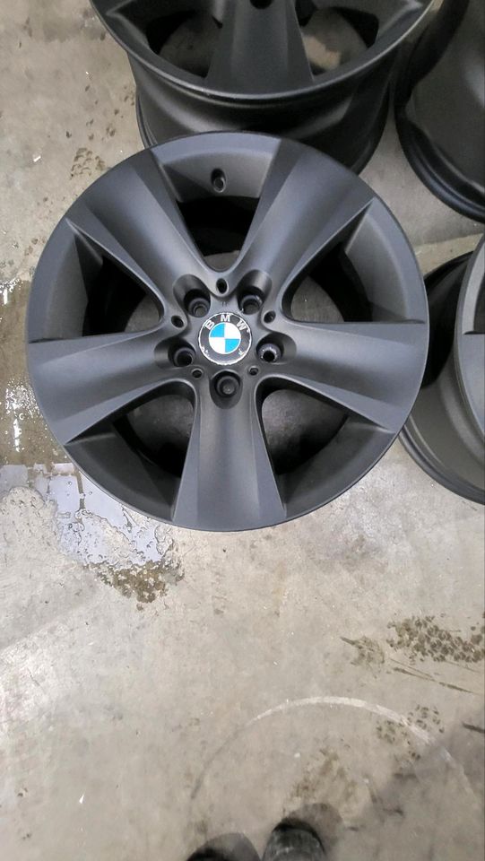BMW 5er F10 F11  17zoll felgen in schwarz in Marl