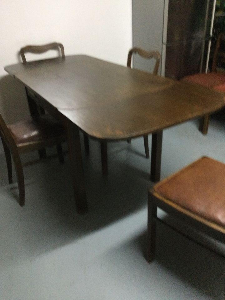 Esszimmer-Tischgruppe Antik aus der Gründerzeit in Eiche in Cramme