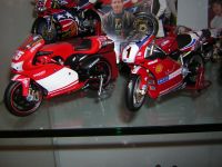 Motorrad Modelle,  M 1 : 12, Metall / Kunststoff Mix, aus Vitrine München - Thalk.Obersendl.-Forsten-Fürstenr.-Solln Vorschau