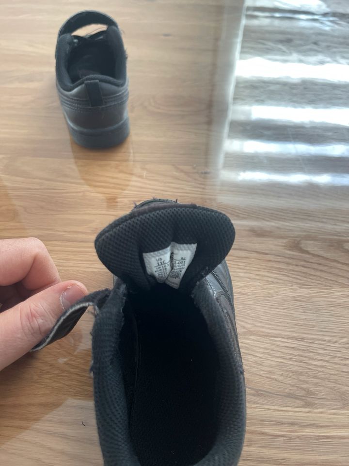 Nike Schuhe in Mutlangen