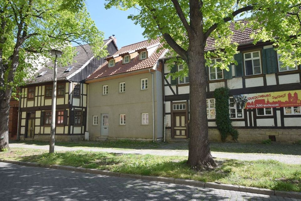 Teilweise fertig gestelltes, neuwertiges Stadthaus zentrumsnah in Quedlinburg in Quedlinburg