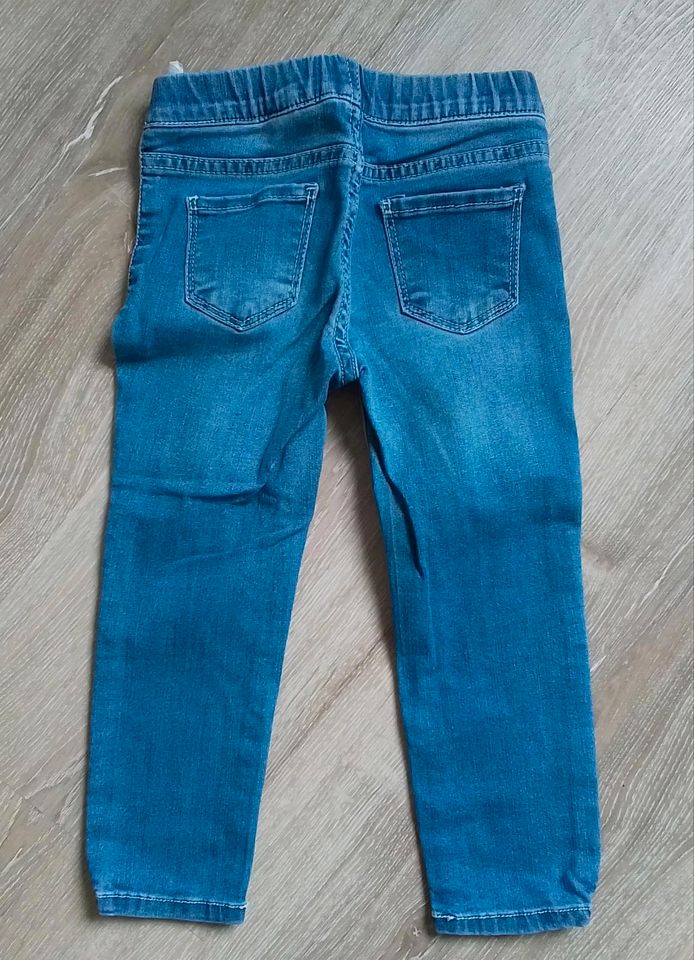 4 Jeanshosen Gr. 92/Einzelkauf möglich in Heikendorf