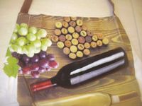 Schürze mit Weinflaschen Weintrauben Korken verstellbar neu Niedersachsen - Lilienthal Vorschau