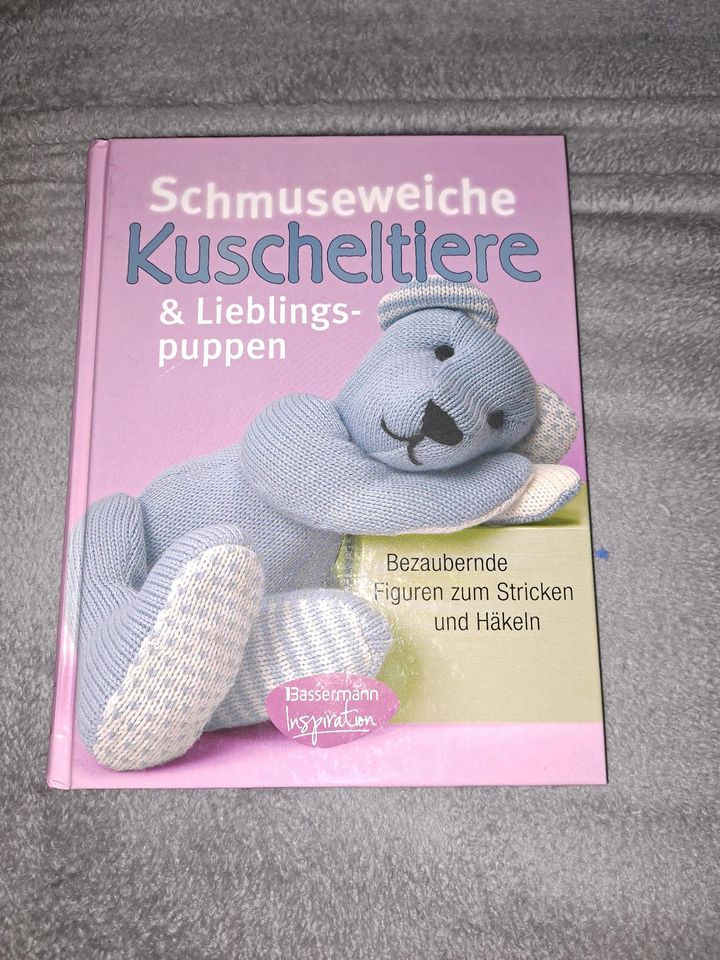 Häkel - und Strickbuch f.Kuscheltiere in Berlin