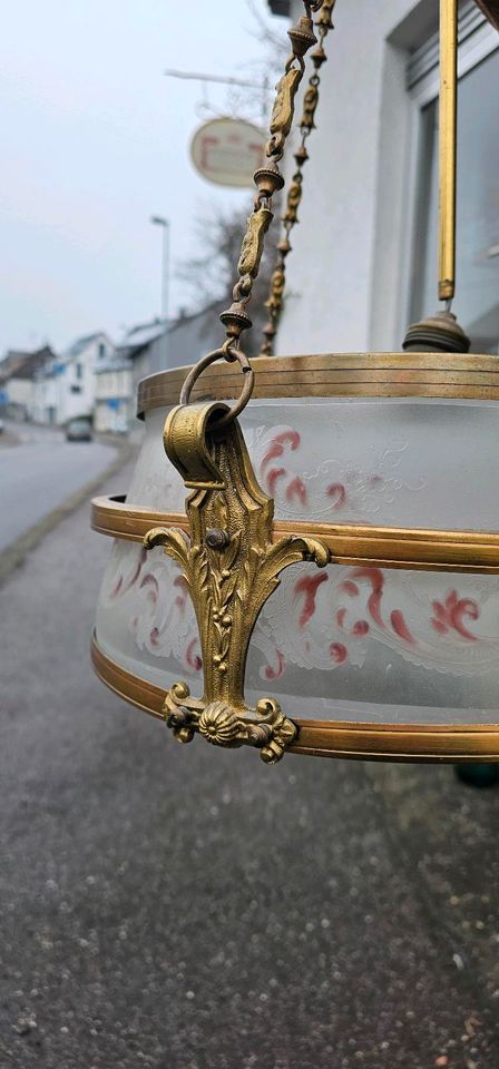 Alte antike Lampe Leuchte Hängeleuchte 1900 England geäztes Glas in Frickenhausen