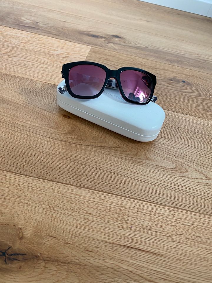 Marc Jacobs Sonnenbrille verspiegelt wie neu in Abensberg