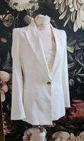 Schöner cremeweiss farbener Blazer Gr. 36 Leipzig - Schleußig Vorschau
