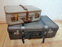 Koffer, sehr alt, mit Lederriemen, Deko Sachsen-Anhalt - Merseburg Vorschau