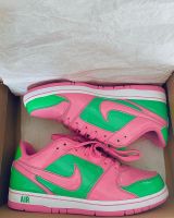 Nike Vintage (Bape) Pink Green Y2K 2008 Große US10 EU42 Düsseldorf - Eller Vorschau