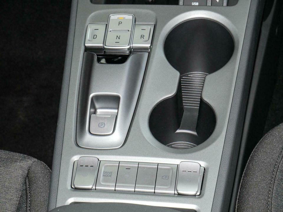 Hyundai Kona EV 150kW Trend Navi LED Carplay Kame 64 kWh in Wiesbaden