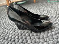 NEU Guess Plateau Pumps High Heels Lackleder 41 Nordrhein-Westfalen - Eschweiler Vorschau