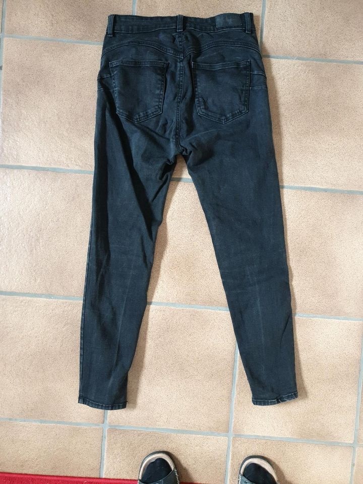 Pull Bear Jeans Gr 40 Top in Dortmund