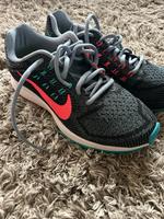Nike Zoom Sport Laufschuhe Gr. 39 - Neu Nordrhein-Westfalen - Wettringen Vorschau