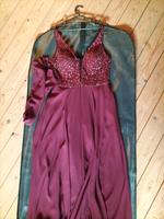 Neu Kleid Gr. 40 TOP weinrot NP 290 Euro Niedersachsen - Vechta Vorschau