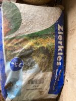 Weißer Carrara Splitt 9-12 / 25 kg Sack Zierkies Garten Vorgarten Nordrhein-Westfalen - Waldfeucht Vorschau