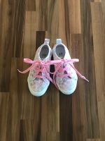 ❤️ Sneaker H&M Größe 27 mit rosa Schnürsenkeln, neuwertig Sachsen-Anhalt - Seegebiet Mansfelder Land Vorschau