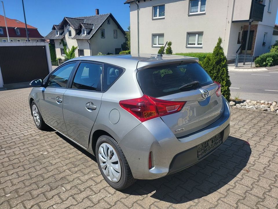 Toyota Auris Cool Klimaaut. in Weitramsdorf