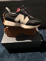 New Balance Größe 41 neu und wurde nie getragen Frankfurt am Main - Harheim Vorschau