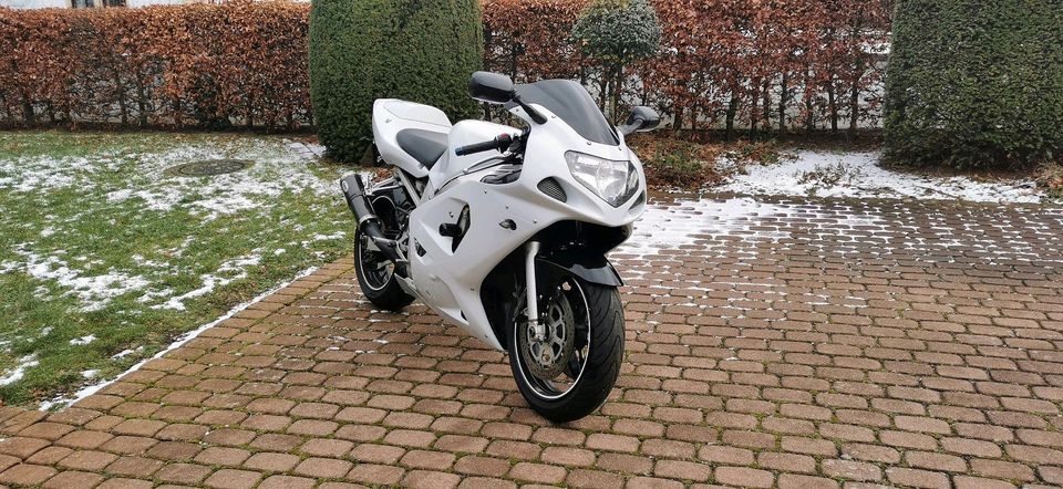 Suzuki GSX-R 600 K2 weiß GSX R 600 in Delbrück