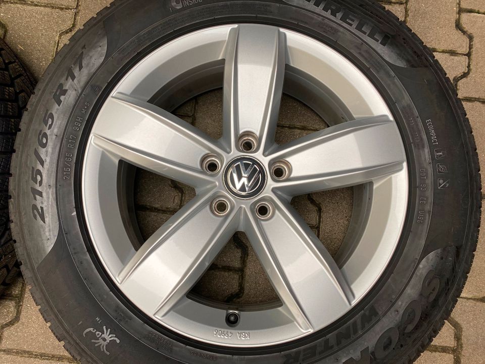 17 Zoll VW Tiguan 5N 6,5Jx17 ET38 5x112 215/65 R17 Corvara Winter in Klein-Winternheim